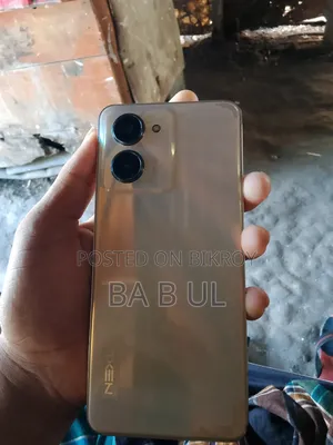 Mobile Phone 4 GB Gold