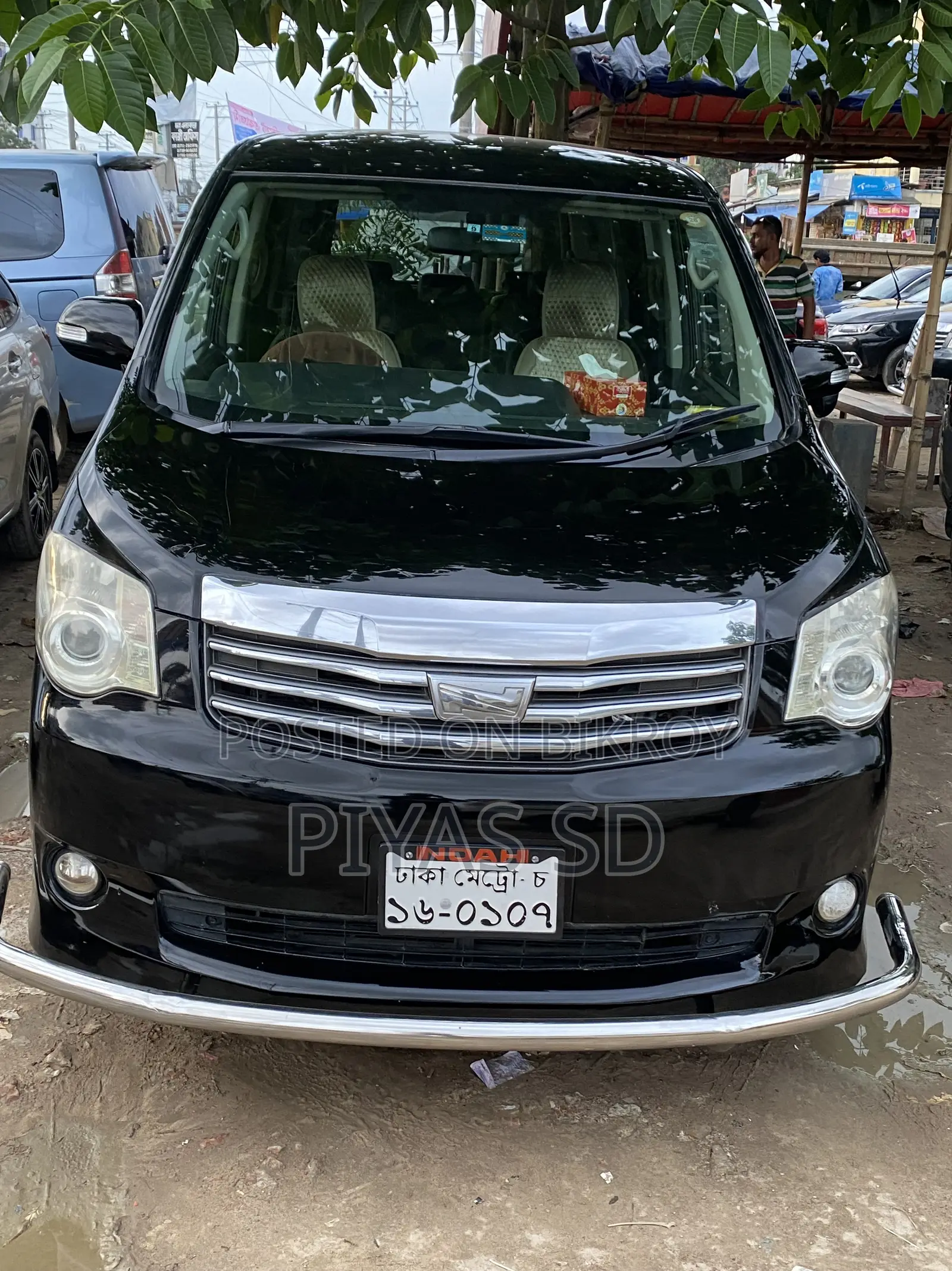New Toyota Noah 2.0 158hp FWD (7 Seater) 2010 Black
