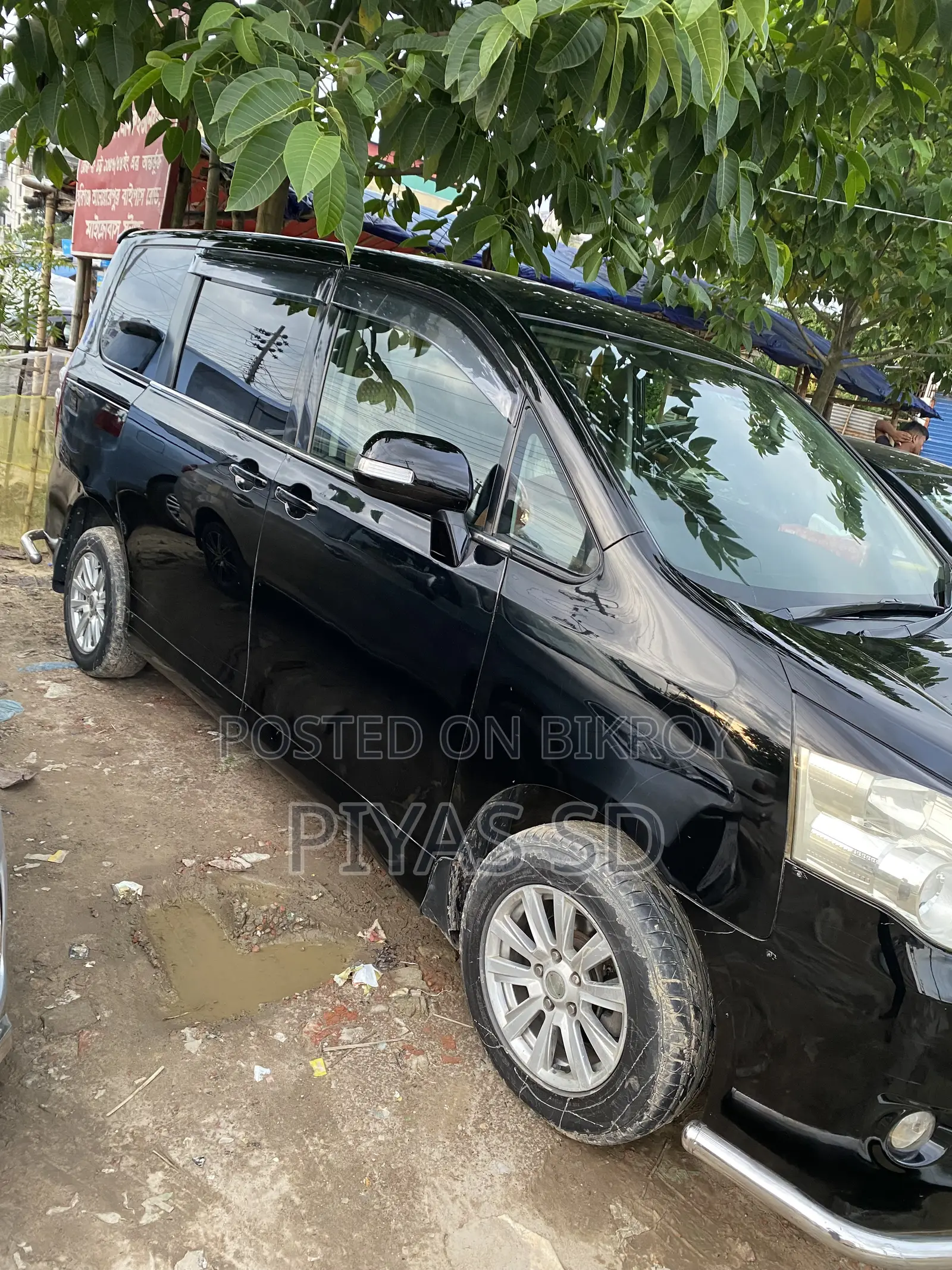New Toyota Noah 2.0 158hp FWD (7 Seater) 2010 Black