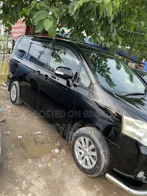 New Toyota Noah 2.0 158hp FWD (7 Seater) 2010 Black