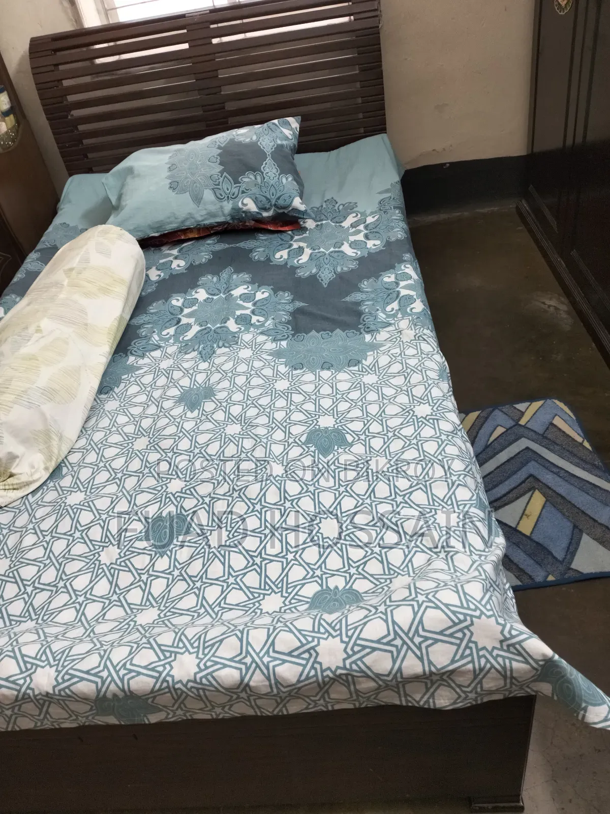 আসলে আমার টাকা দরকার