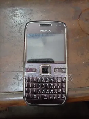 নোকিয়া ৭২০০