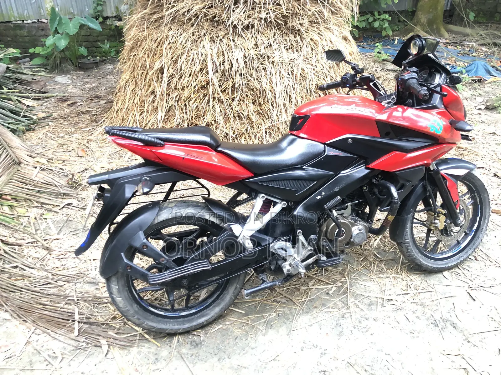 Bajaj Pulsar 150 2015 Red