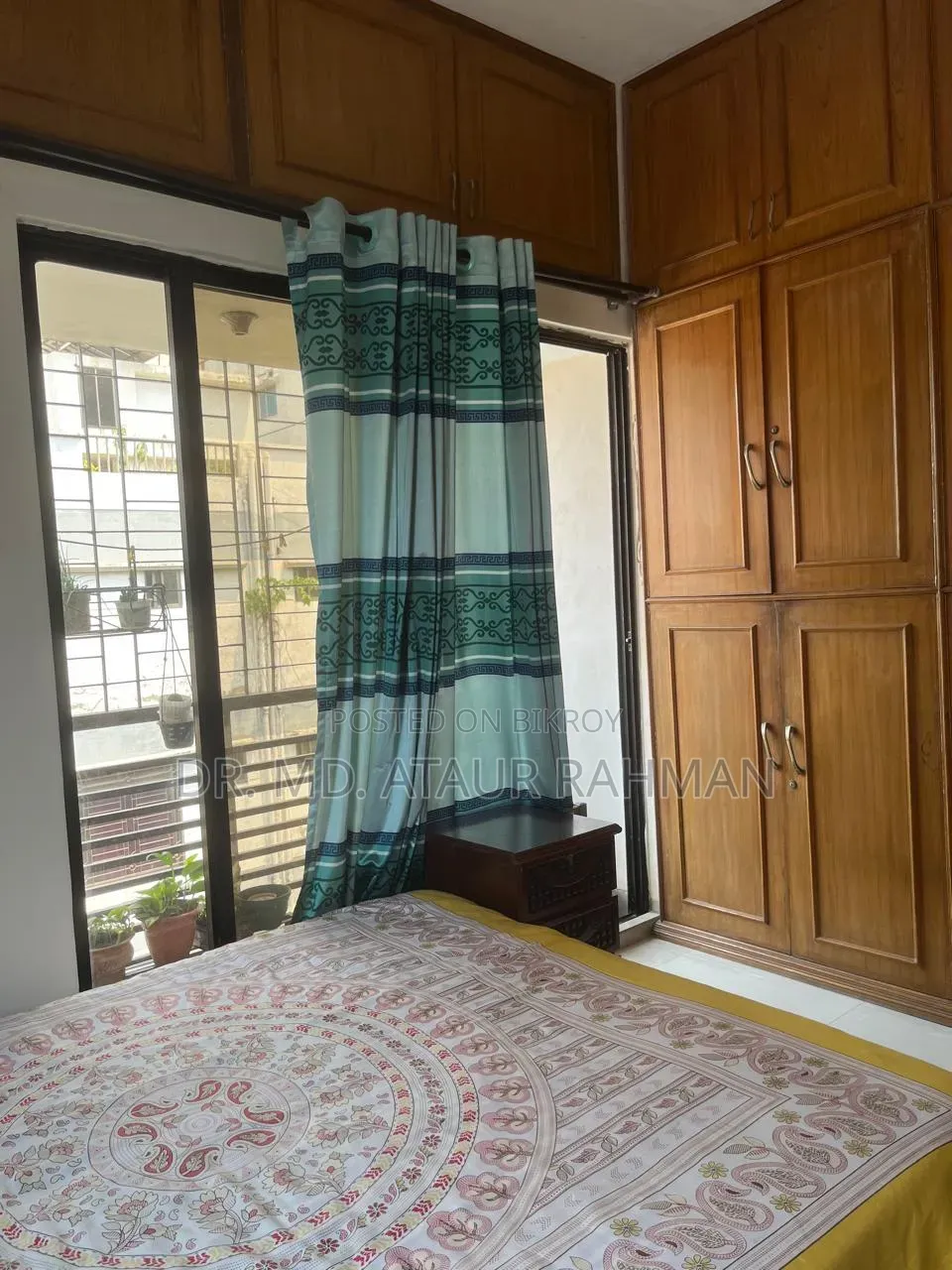 আতাউর রহমান, এলিফ্যান্ট রোডে ৩ বেডরুমের ফার্নিশড বাসা ভাড়া হবে