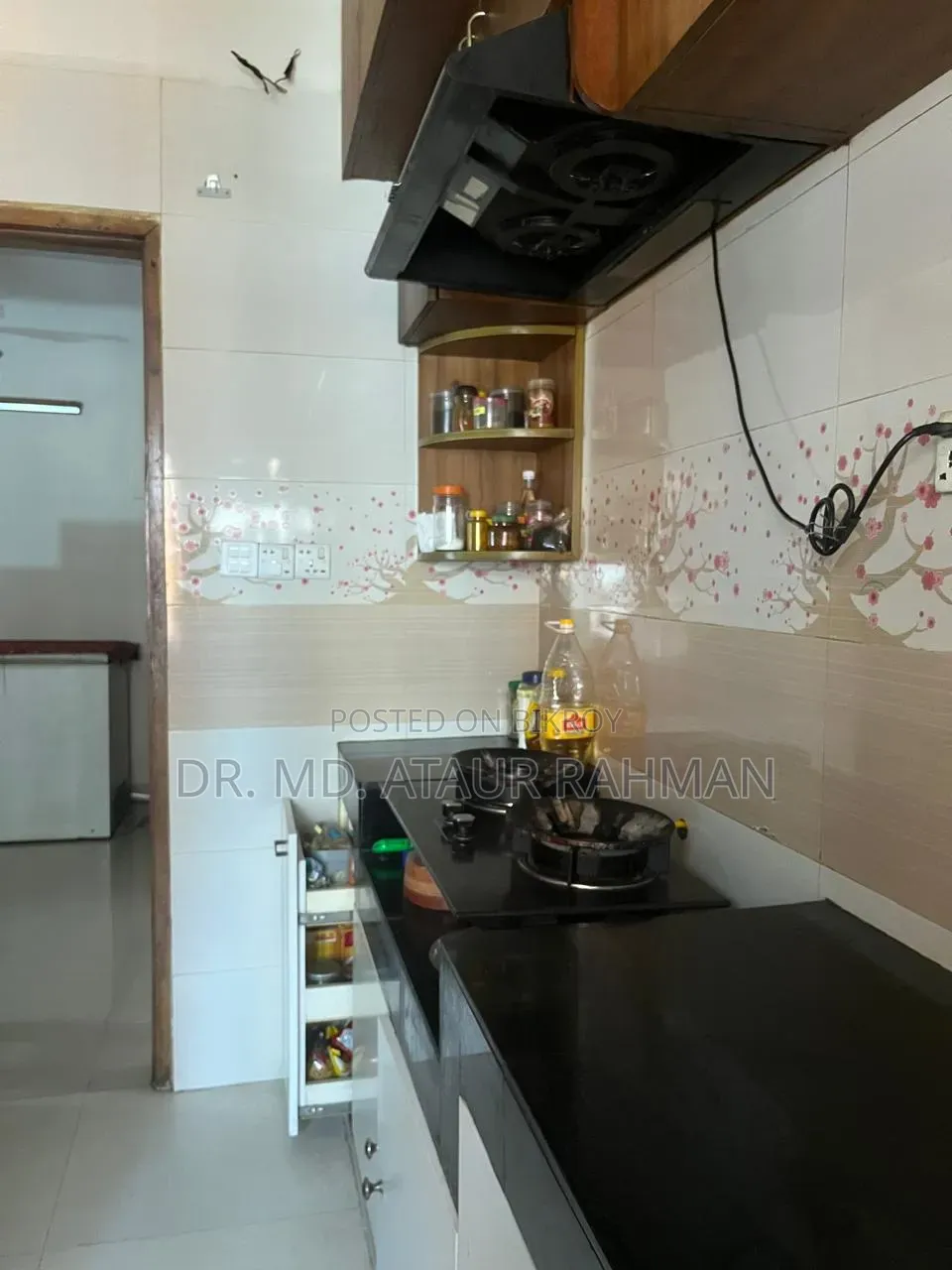 আতাউর রহমান, এলিফ্যান্ট রোডে ৩ বেডরুমের ফার্নিশড বাসা ভাড়া হবে