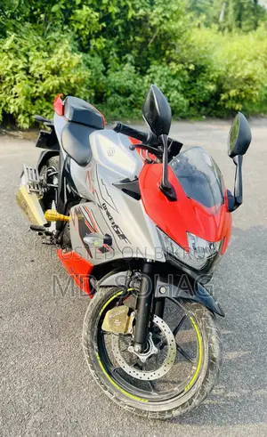 সুজুকি জিক্সার এসএফ এফআই ২০২৪ অরেঞ্জ
