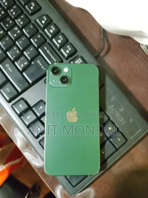 Apple iPhone 13 128 GB Green