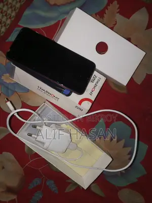 Symphony Z28 32 GB