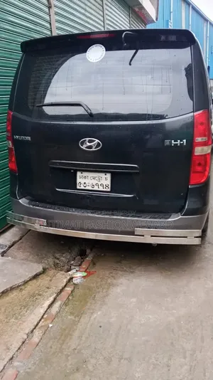 Hyundai H1 2012 Black