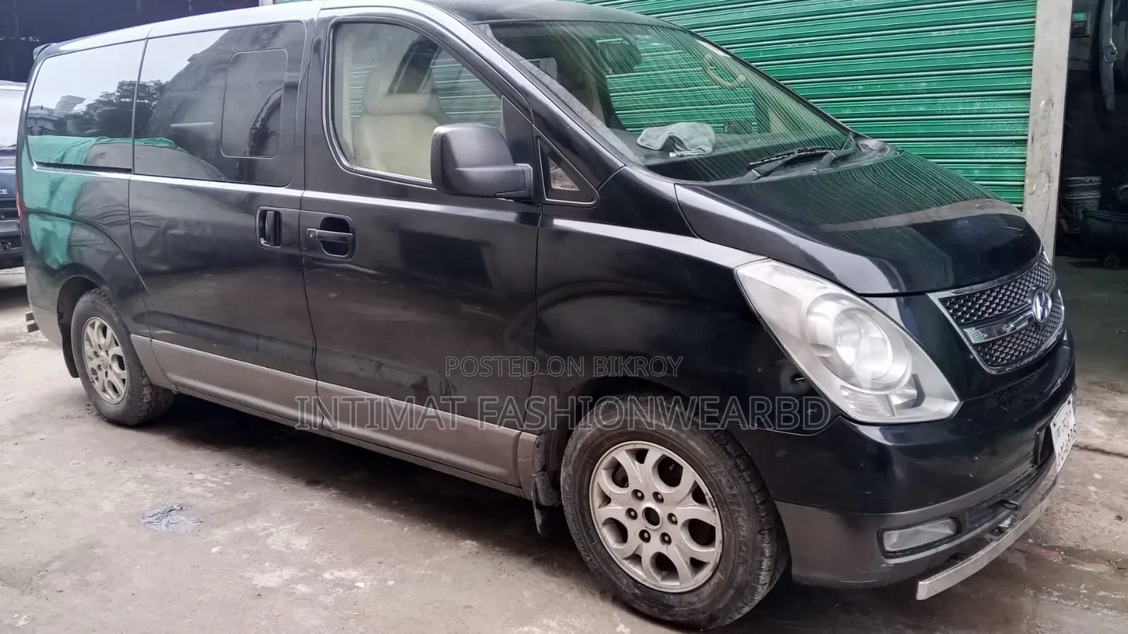 Hyundai H1 2012 Black