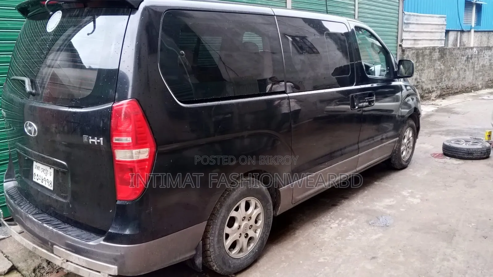 Hyundai H1 2012 Black