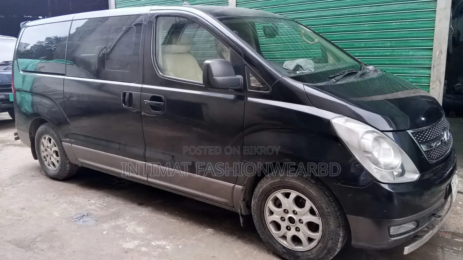 Hyundai H1 2012 Black