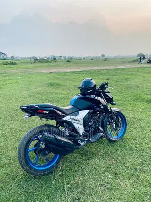 TVS Apache 160 4V 2023 Black