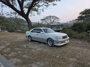 Toyota Crown 2003 White