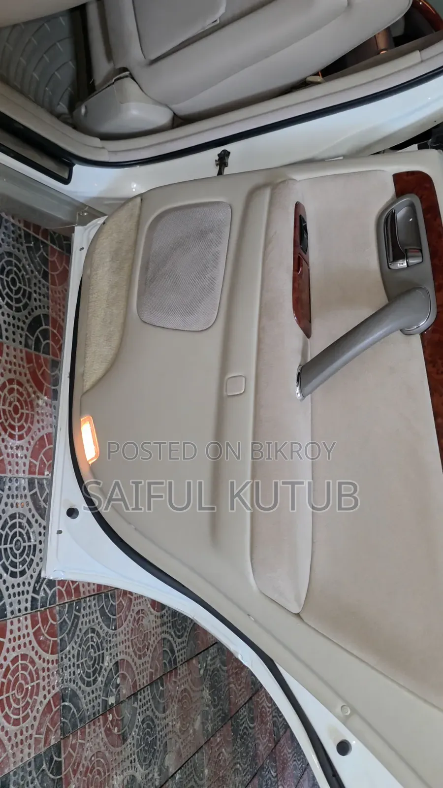 Toyota Crown 2003 White