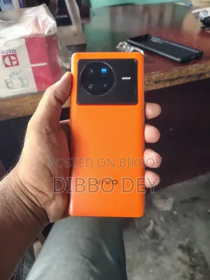 Vivo X80 256 GB Orange