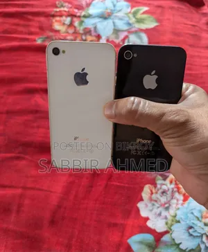 Apple iPhone 4 32 GB Black