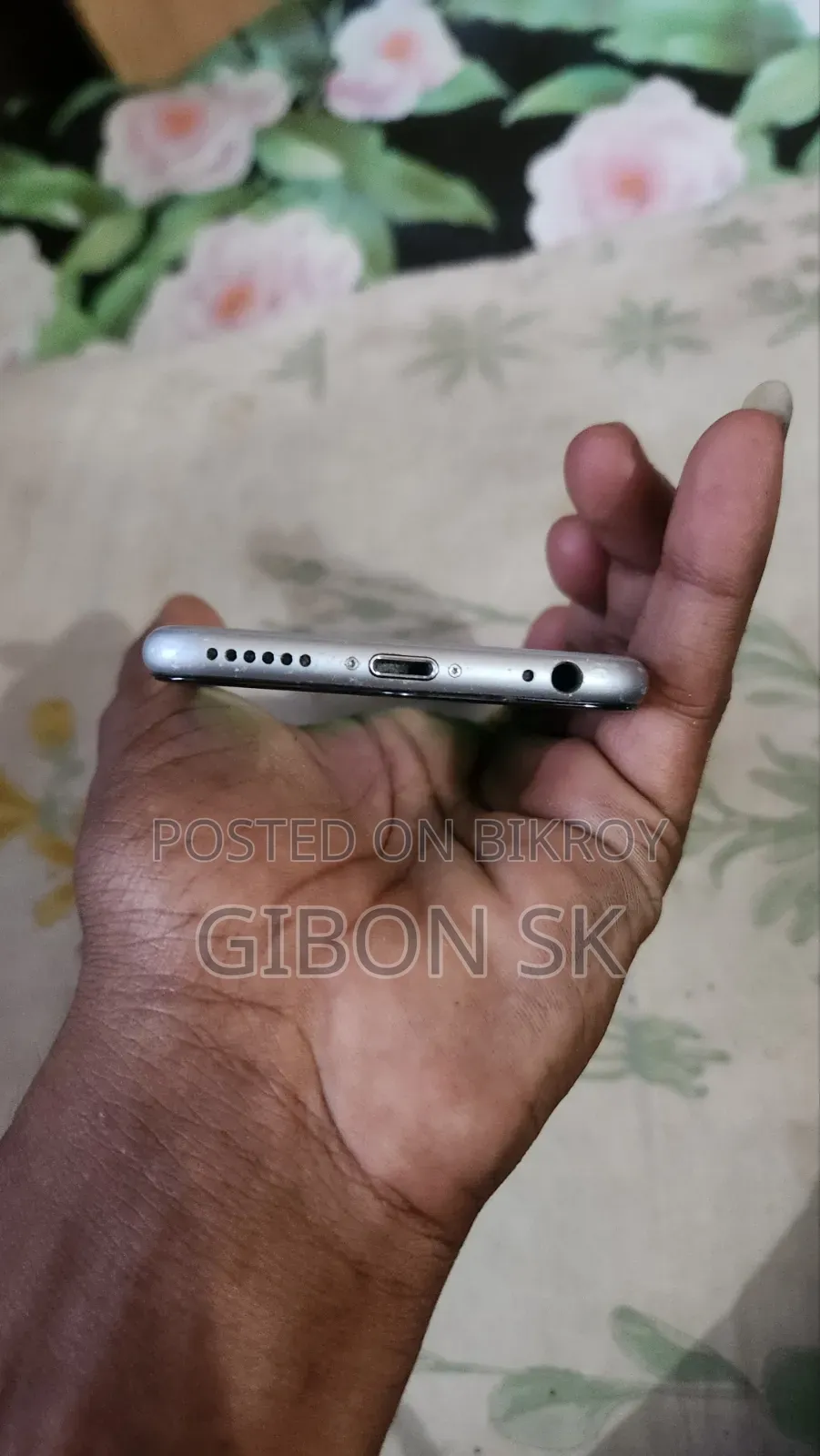 Apple iPhone 6s 32 GB White