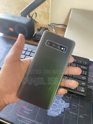 New Samsung Galaxy S10 128 GB Black