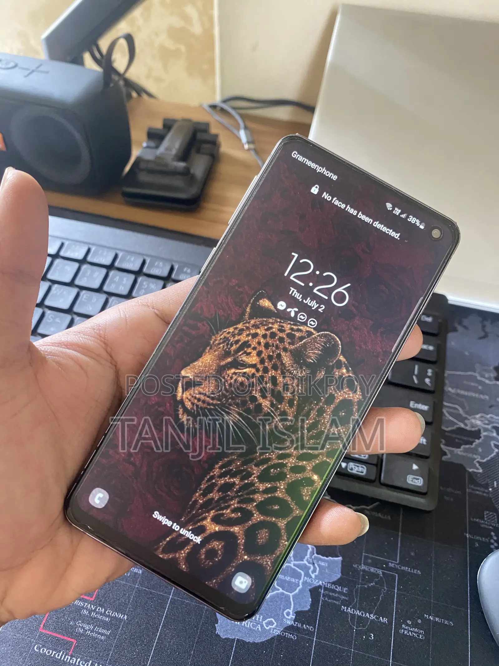 New Samsung Galaxy S10 128 GB Black