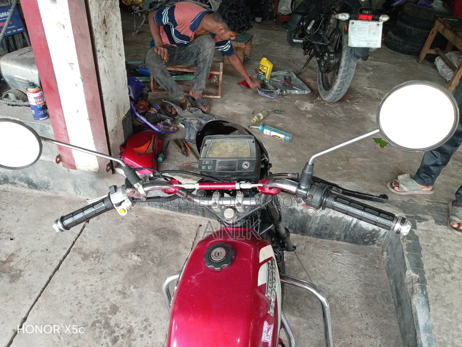 হিরো ২০১০ লাল