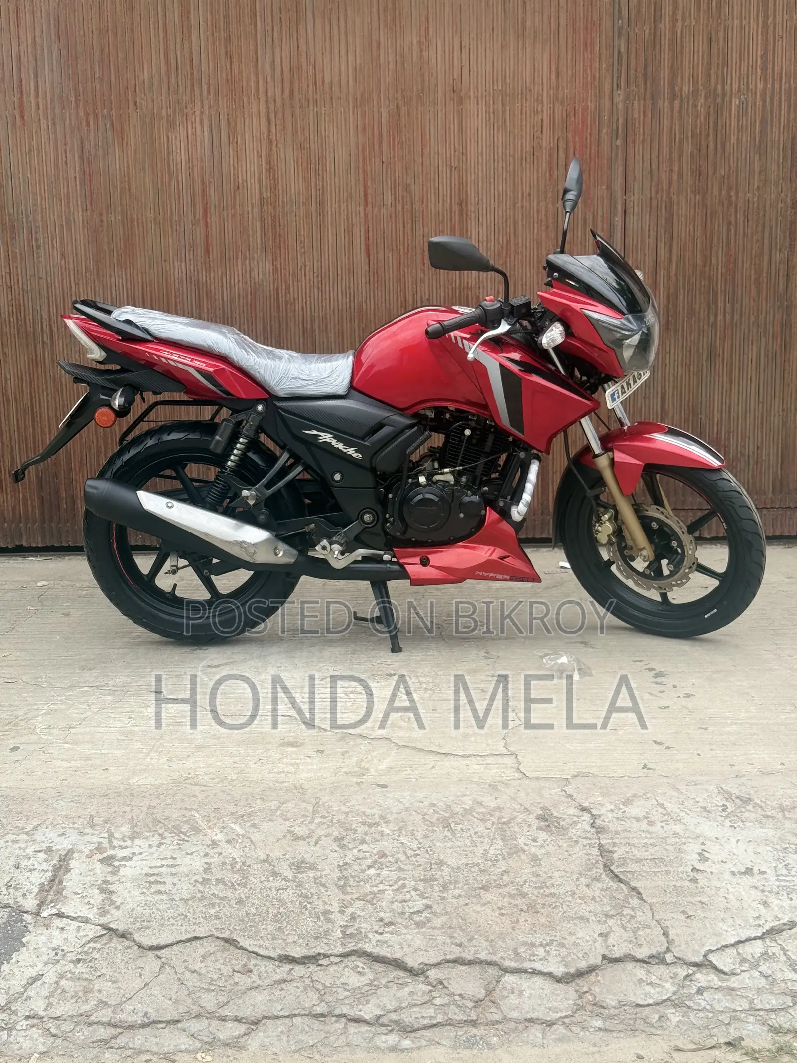 TVS Apache RTR 160 2V 2022 Red
