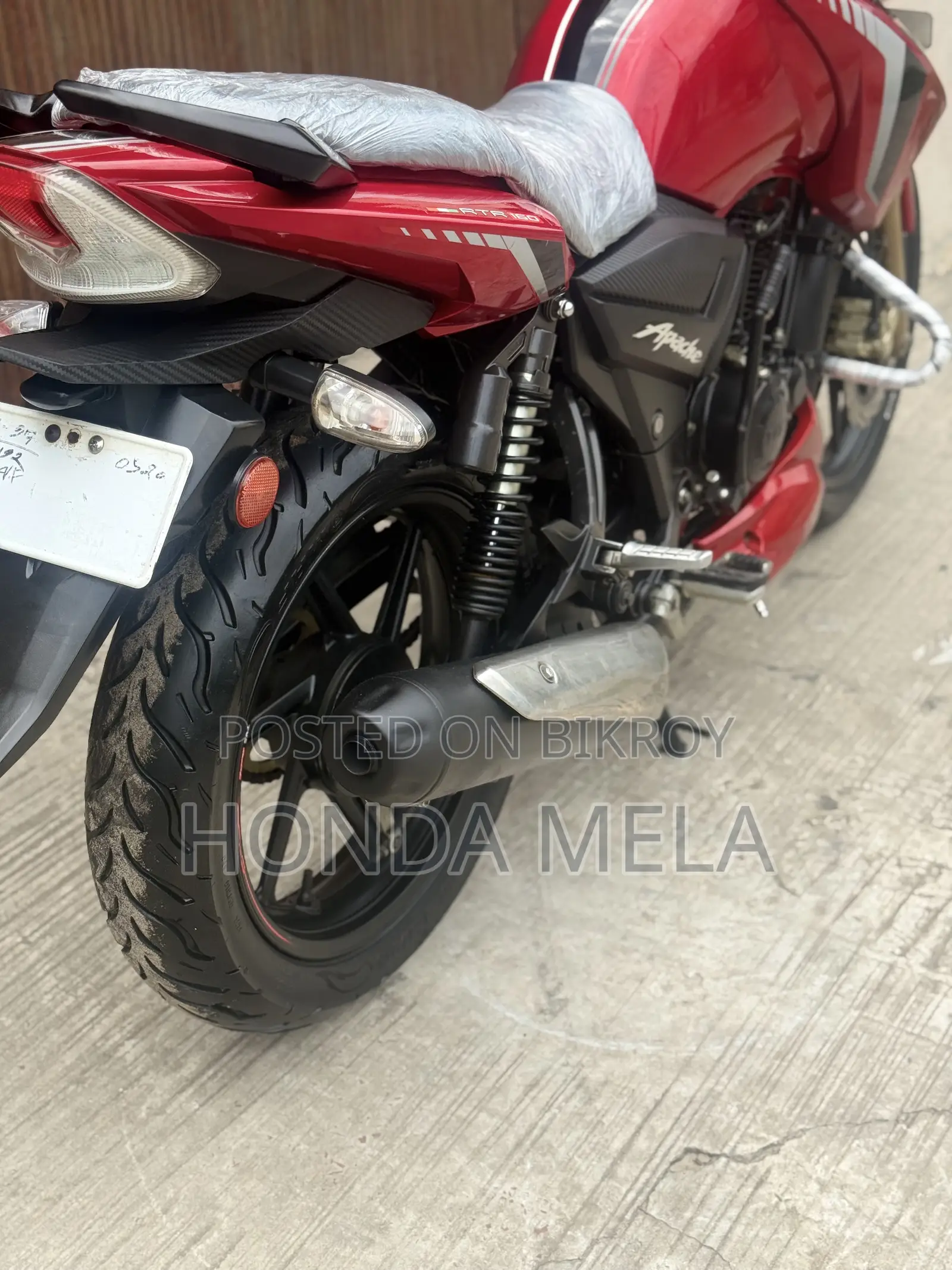 TVS Apache RTR 160 2V 2022 Red