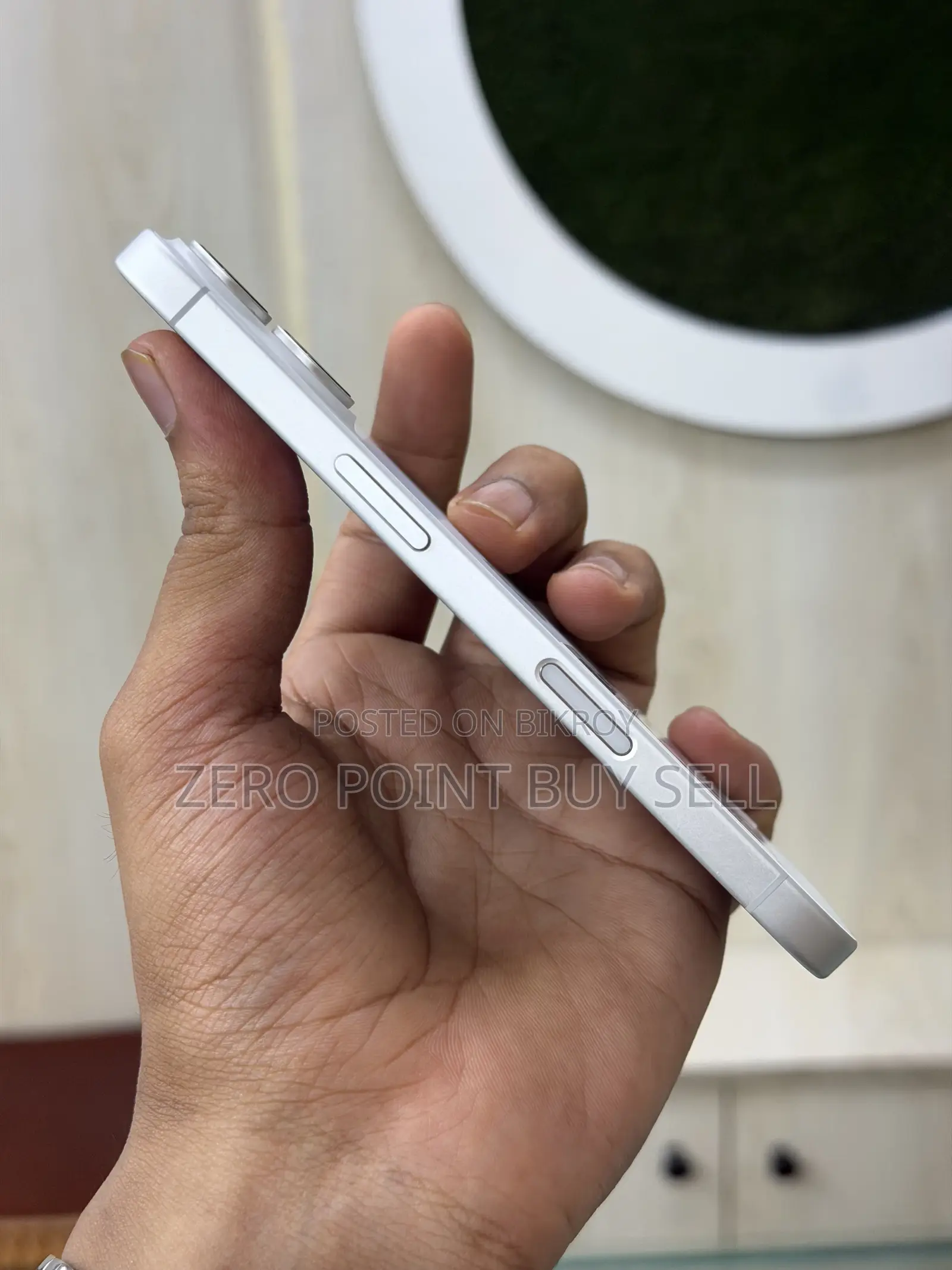 Apple iPhone 16 128 GB White