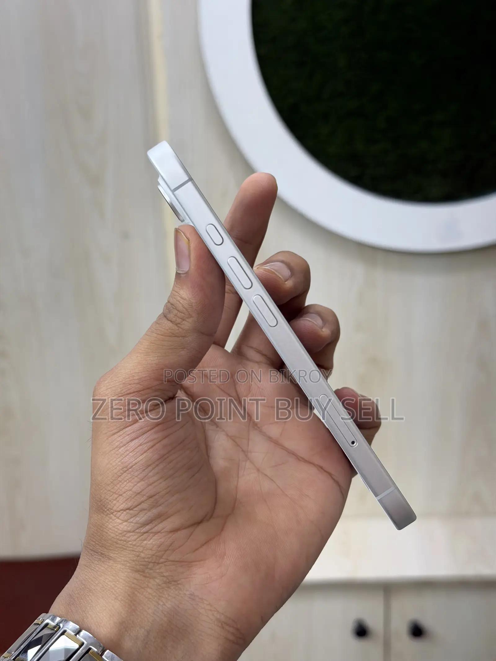 Apple iPhone 16 128 GB White