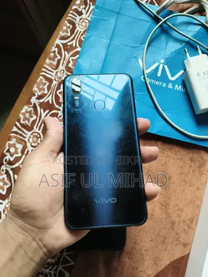 Vivo Y11 32 GB Blue
