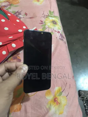 iPhone Xs এর অরিজিনাল সেটের ডিসপ্লে বিক্রি হবে