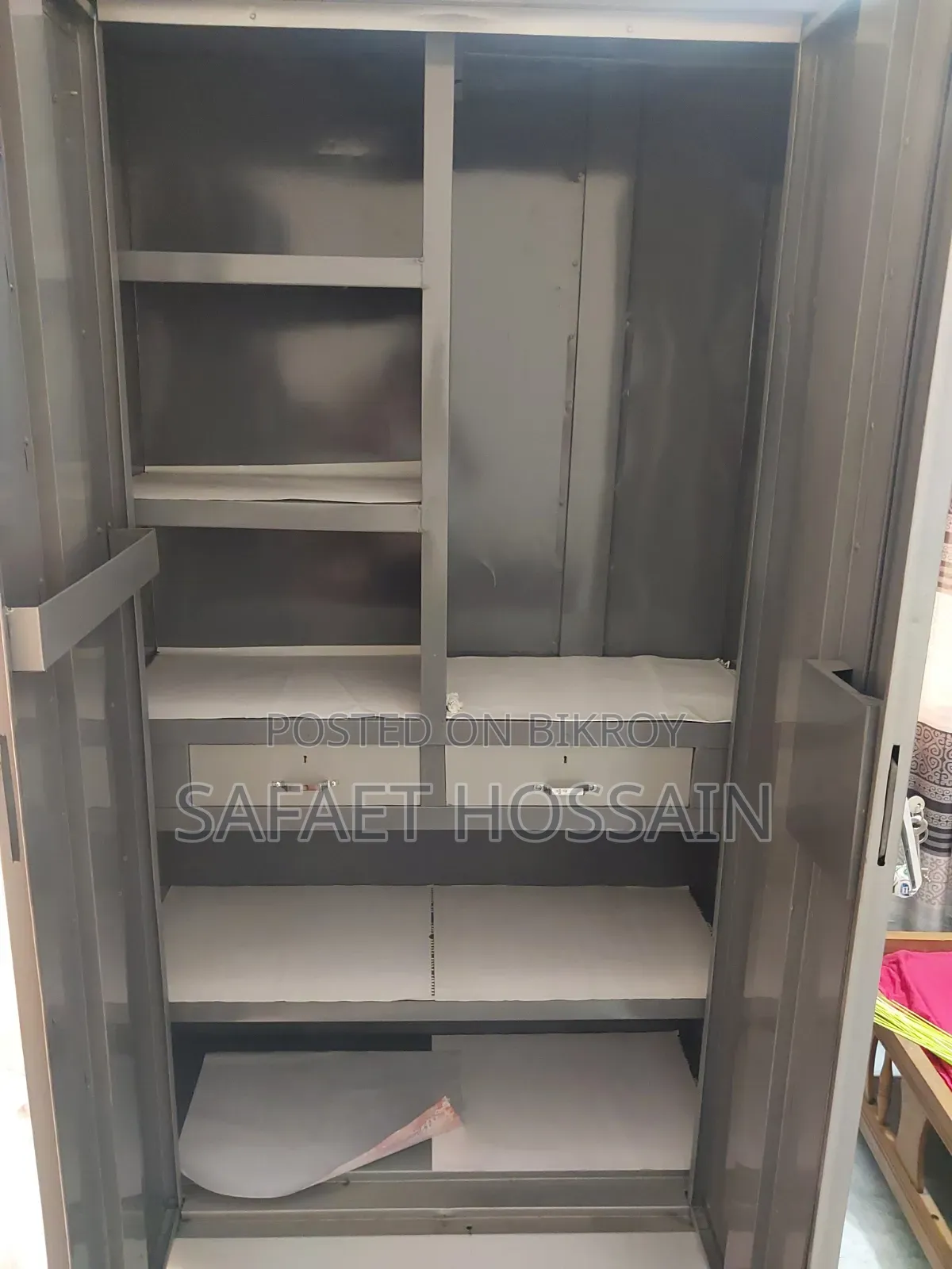 Steel Almirah in new condition for sale