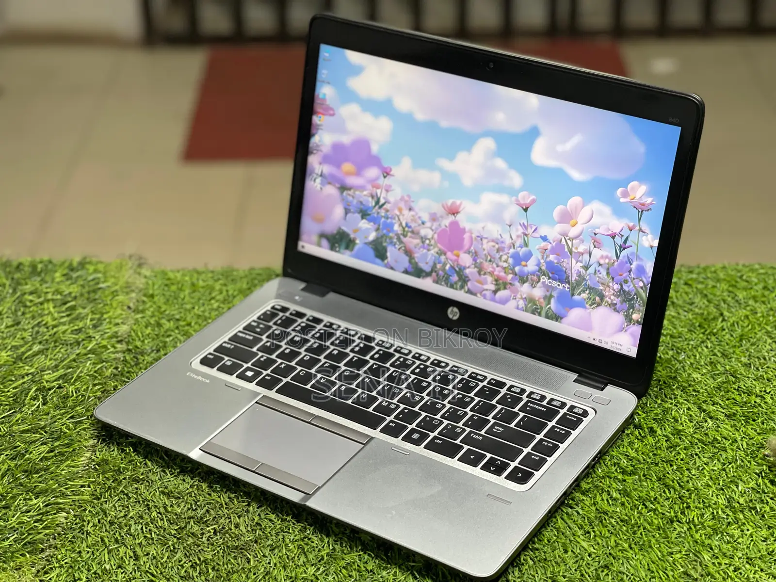 Laptop 8GB Intel Core i5 SSD 256GB