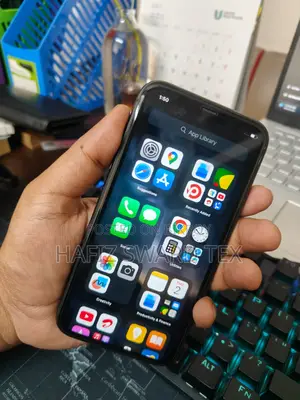 Apple iPhone 11 64 GB Black