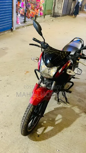 টিভিএস স্ট্রাইকার ১২৫ ২০১৮ কালো