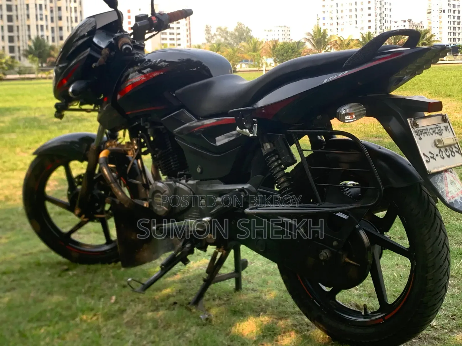 বাজাজ পালসার ১৫০ ২০২০ কালো