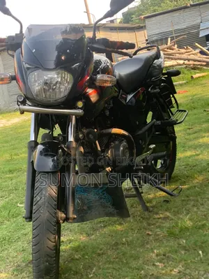 বাজাজ পালসার ১৫০ ২০২০ কালো