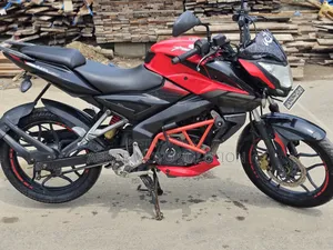 Bajaj Pulsar NS 160 2018 Red