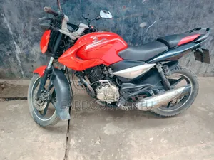 Bajaj Pulsar 135 LS 2010 Red