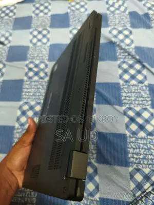Laptop Dell Latitude 7390 2-in-1 8GB Intel Core i7 SSD 256GB
