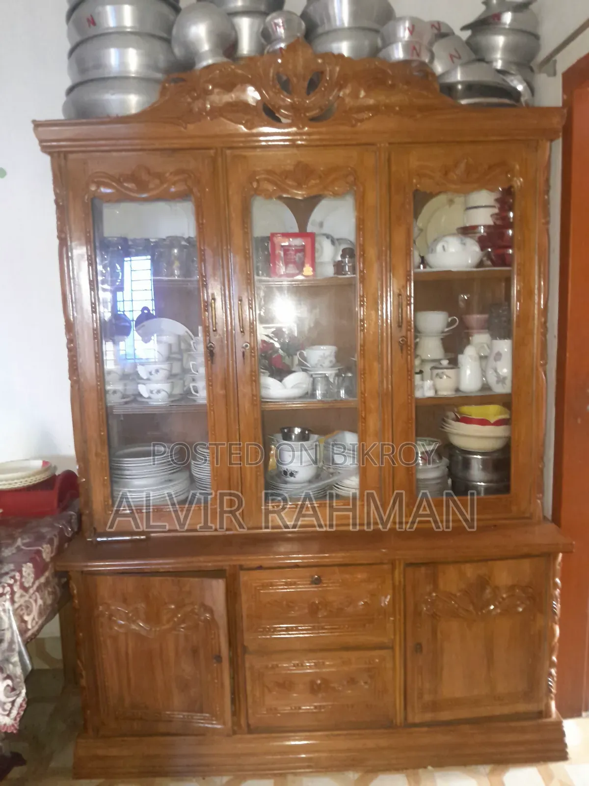 সেগুন কাঠের আলমারি বিক্রির জন্য