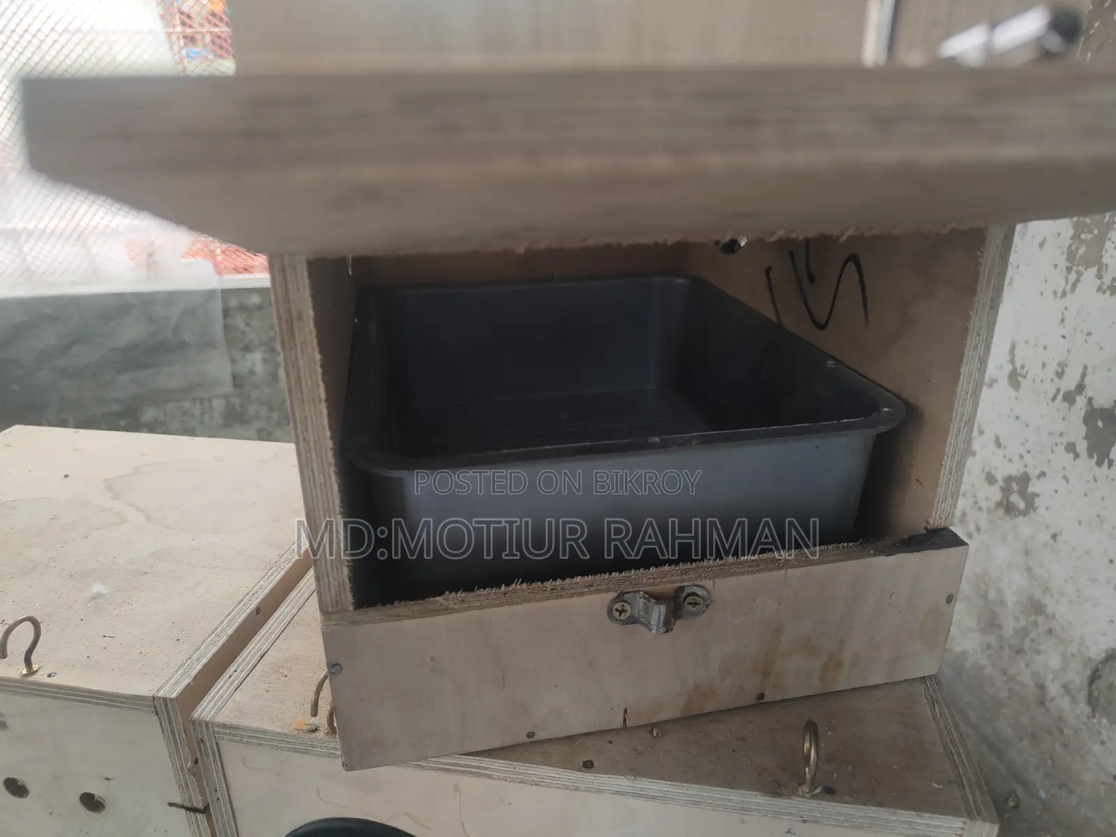Cocktail Breeding Box for Sale