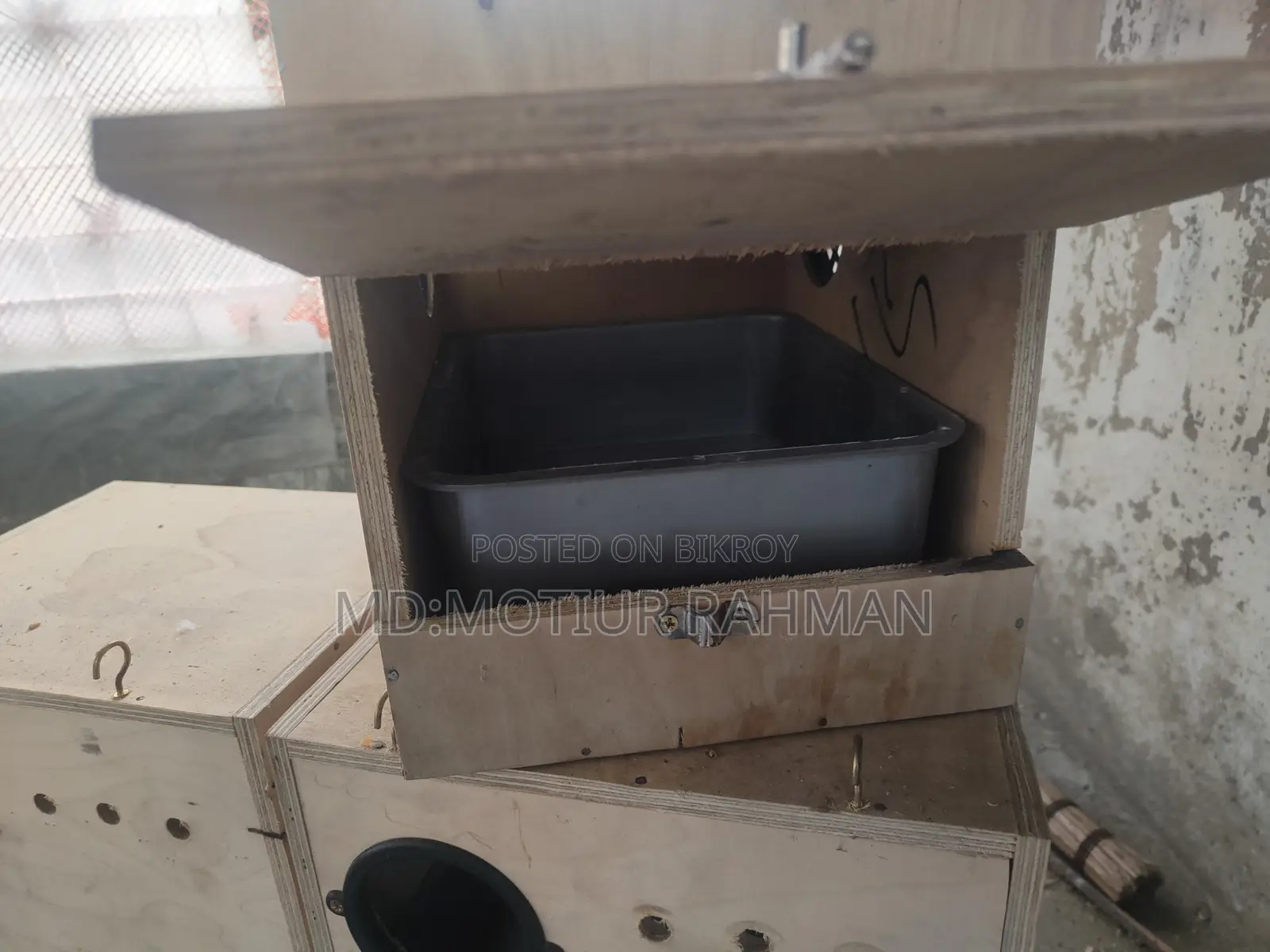 Cocktail Breeding Box for Sale