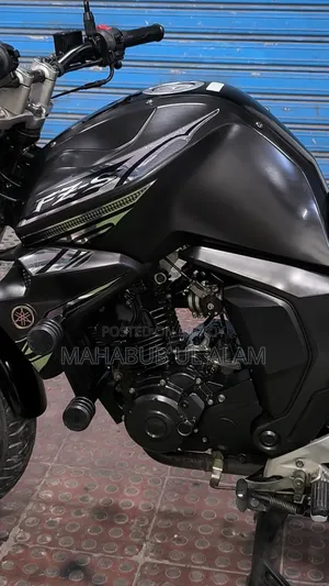 Yamaha FZ6 2025 Black