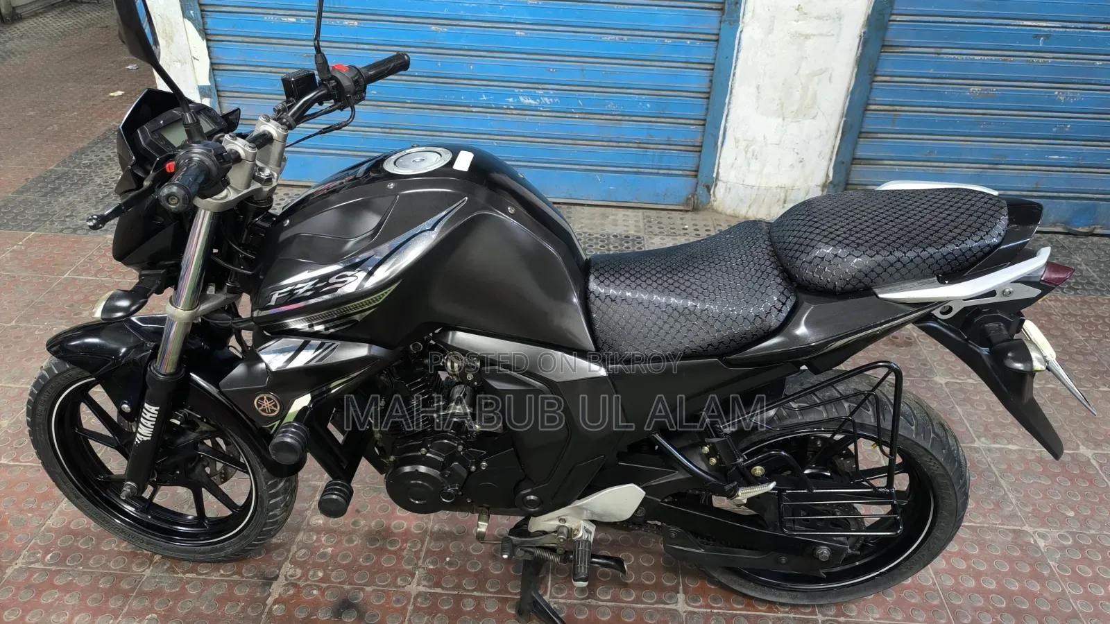 Yamaha FZ6 2025 Black