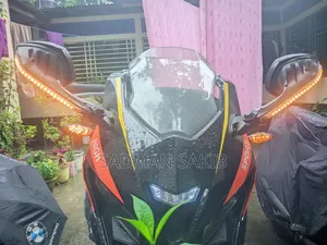 লুকিং গ্লাস বিক্রি হবে। ফুল ফ্রেশ কন্ডিশন