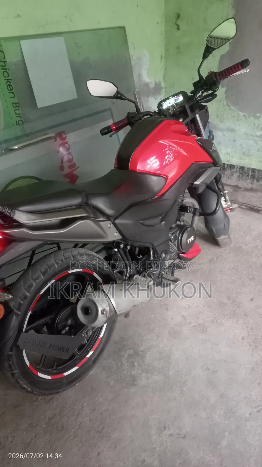 TVS Raider 125 2022 Red