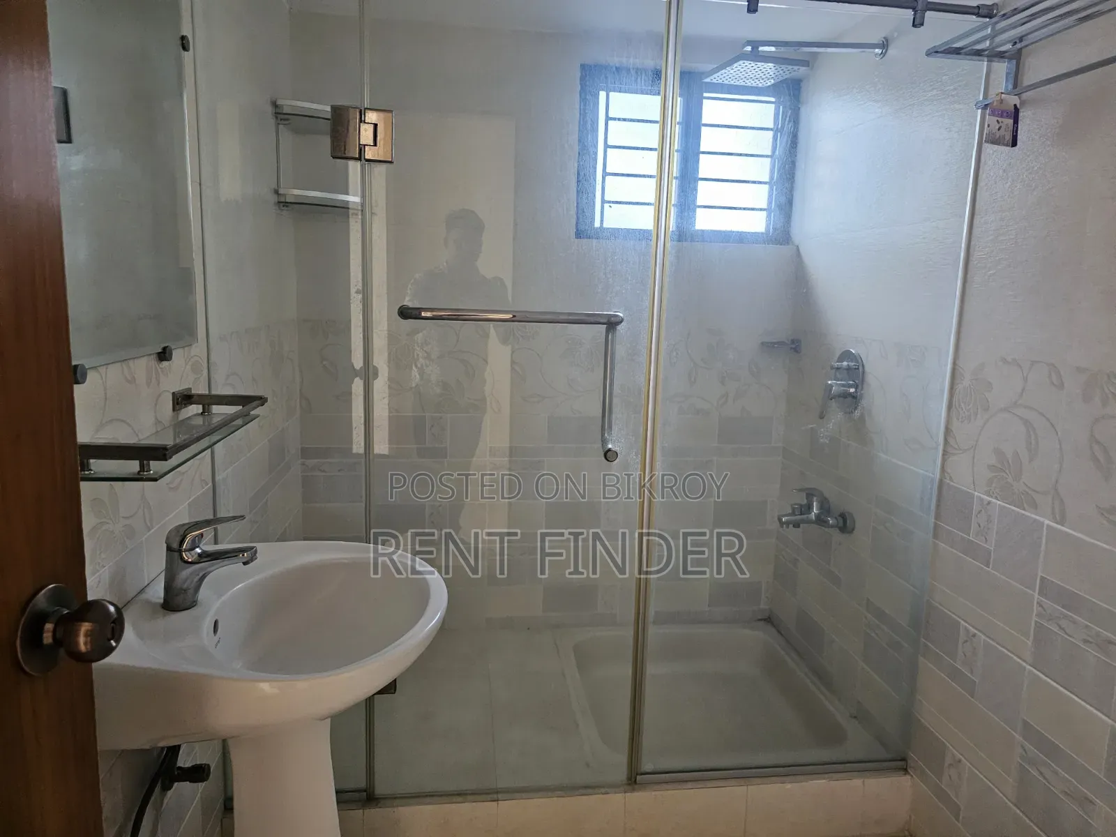 5-Bedroom Apartment in Gulshan for Rent