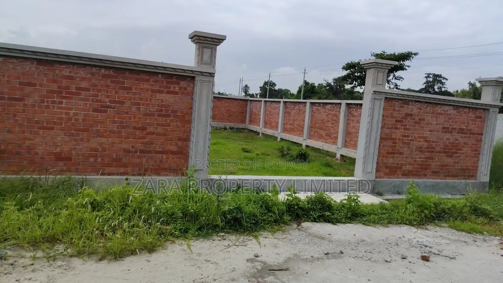 10 Katha plot next to 300 Feet Road, Sector 5.