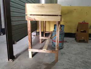 দোকান কর্মী